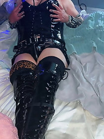 Latex smoking mistress