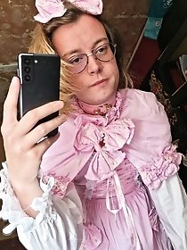 Ultra-sexy whores in their solo play