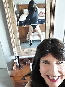 Kinky looking shemale sluts are posing without clothes for a good time