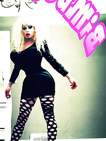 Alluring tgirl streetwalkers are spreading their arsehole for cash