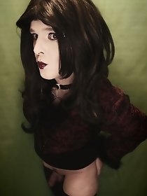 Enjoying anal pleasure in neon green