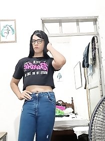 Sakuras cute dresser with a slight delay