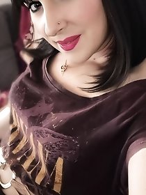 Yellow pantyhose outdoor ass teasers